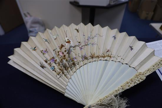 A good Chinese export ivory and silk fan, late 19th century, with original lacquer box, Fan 33cm, box 41.2cm